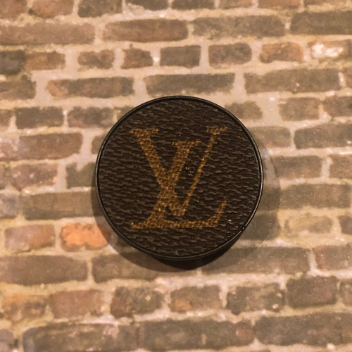 It's Retail Therapy - Preorder your LV or Gucci pop socket today